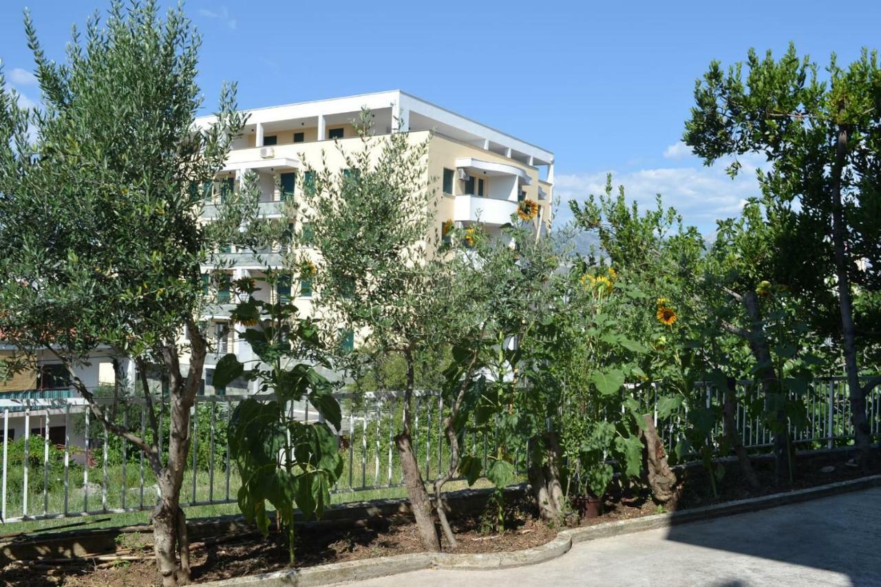 Sunflower Split Bagian luar foto